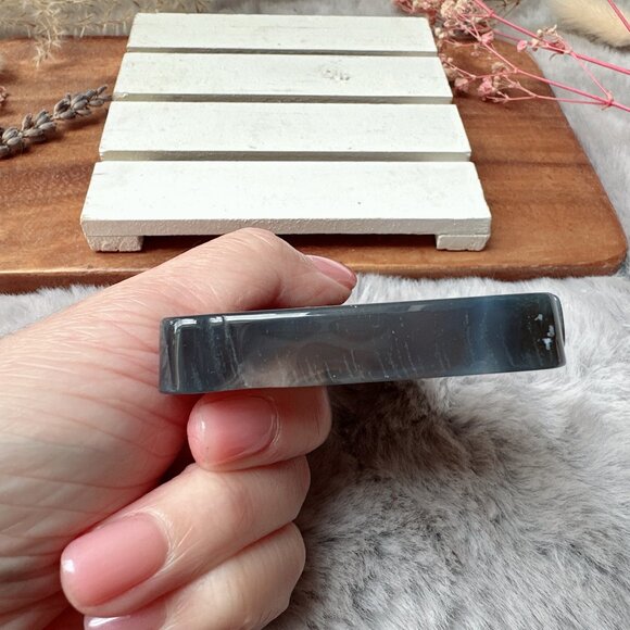 Beautiful Agate with Druzy Cat Carving - Picture 7 of 8